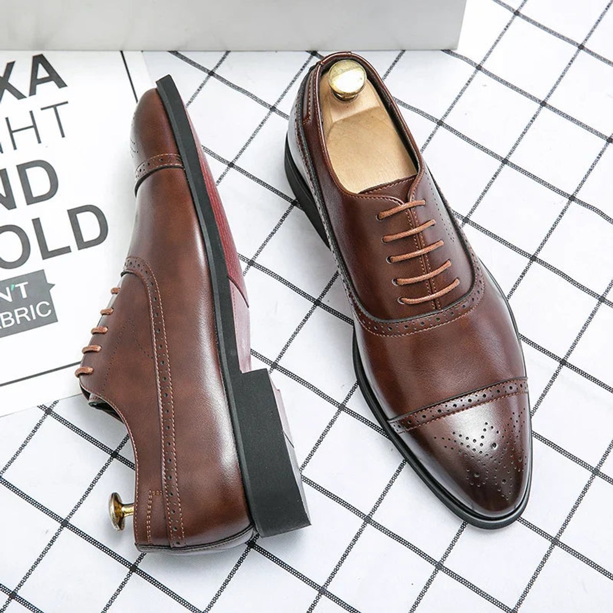 Men's Genuine Leather Cap-Toe Oxford Shoes with Red Sole