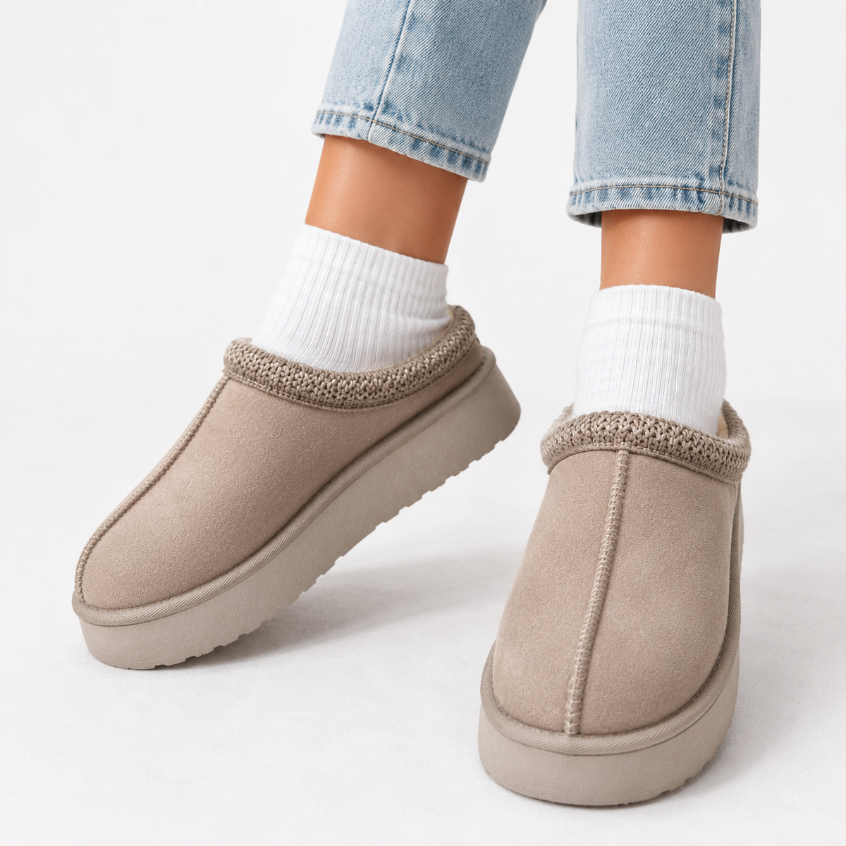 Women's Fur Lined Winter Slippers – Cozy Slip On House Shoes